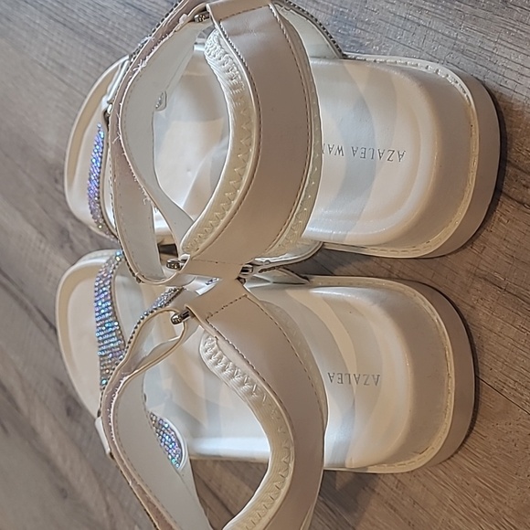 Azalea Wang Here for the Banter Rhinestone Strap Flatform Sandals 9 White - Picture 4 of 9
